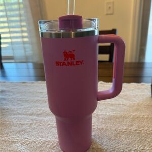 New pink/purple and orange Stanley 40z cup